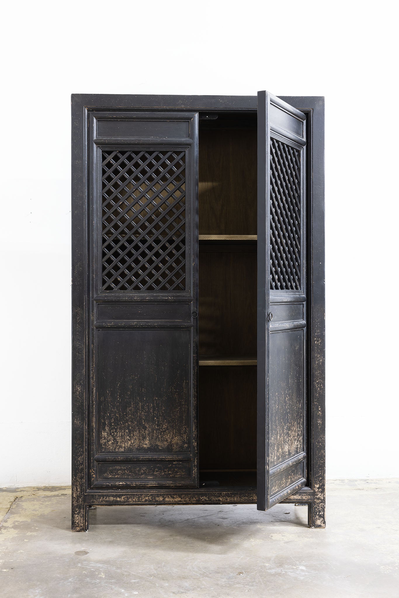 2-Door Black Lattice Screen Cabinet
