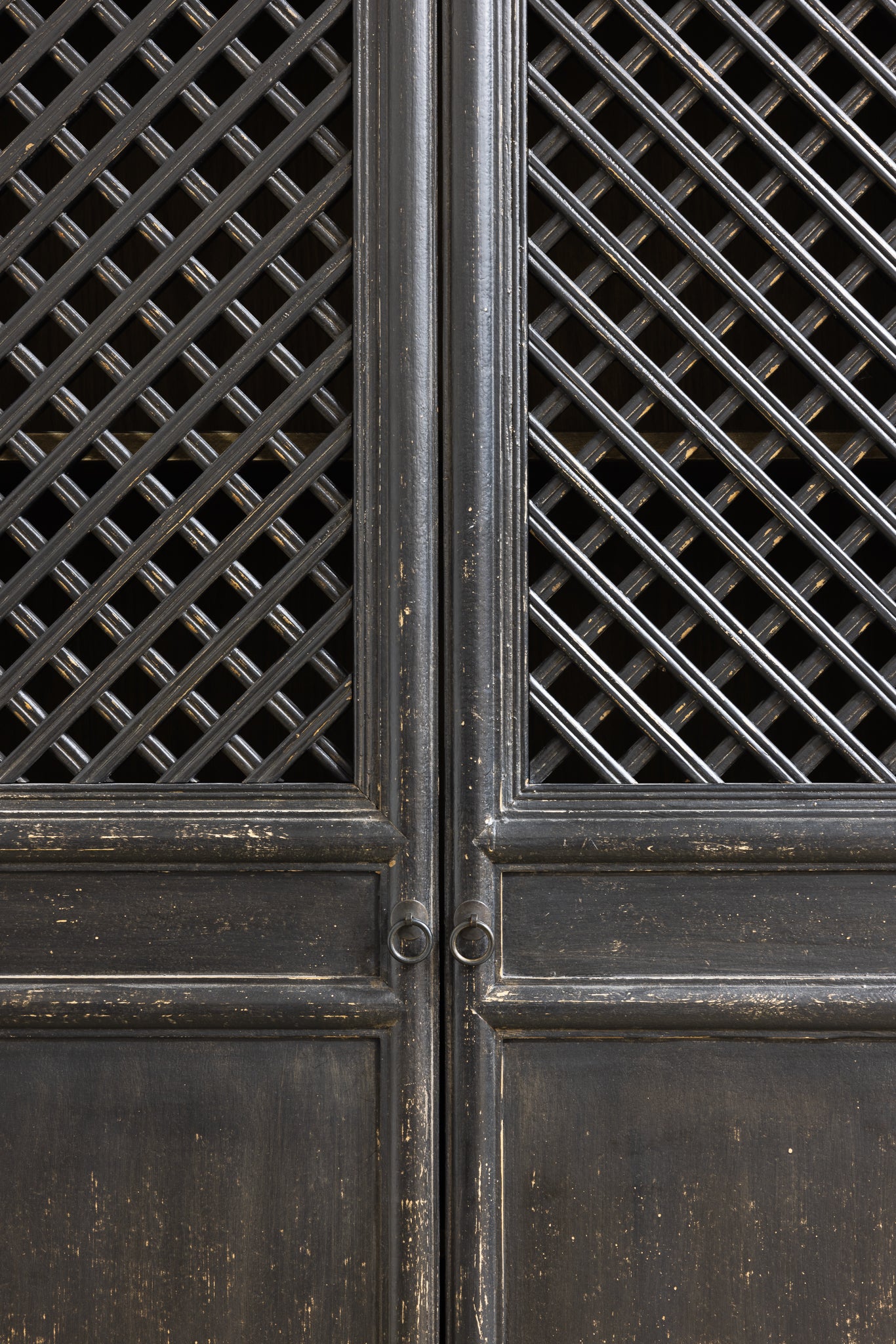 2-Door Black Lattice Screen Cabinet