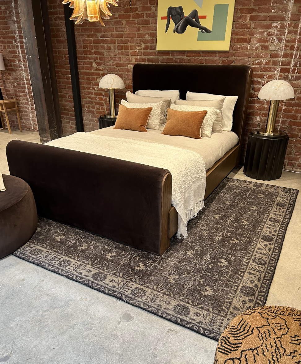 8' x 10' Dark Grey Floral Motif Area Rug