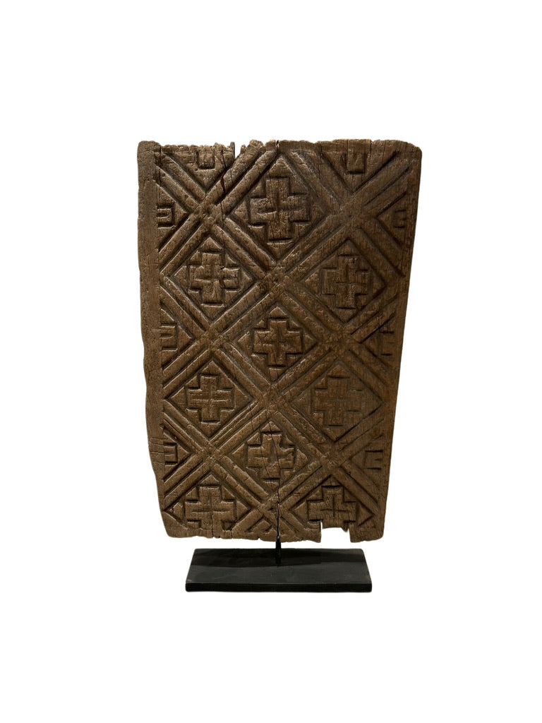 ANTIQUE WOOD SHIELD WITH STAND - Wide
